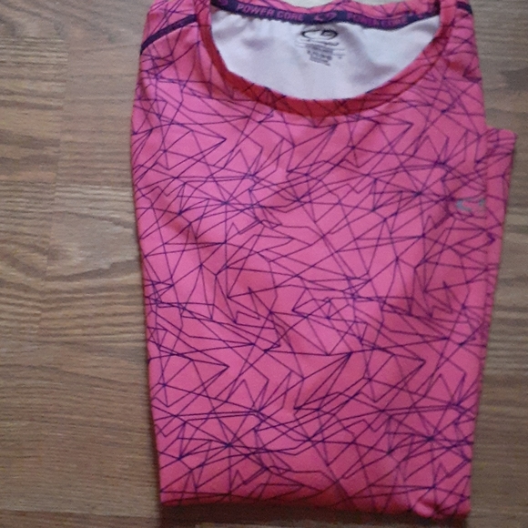 Champion Top - Picture 1 of 3